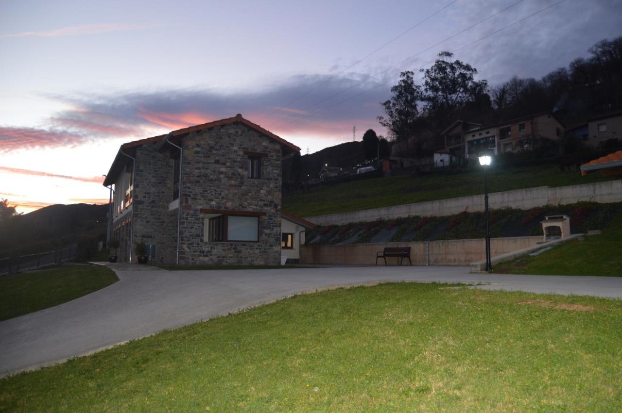 Apartamentos Rurales Peñon Blanco Penerudes Exterior foto
